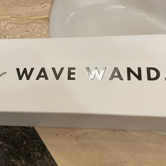 Wave Wand by bondi- like new - Picture 2 of 4
